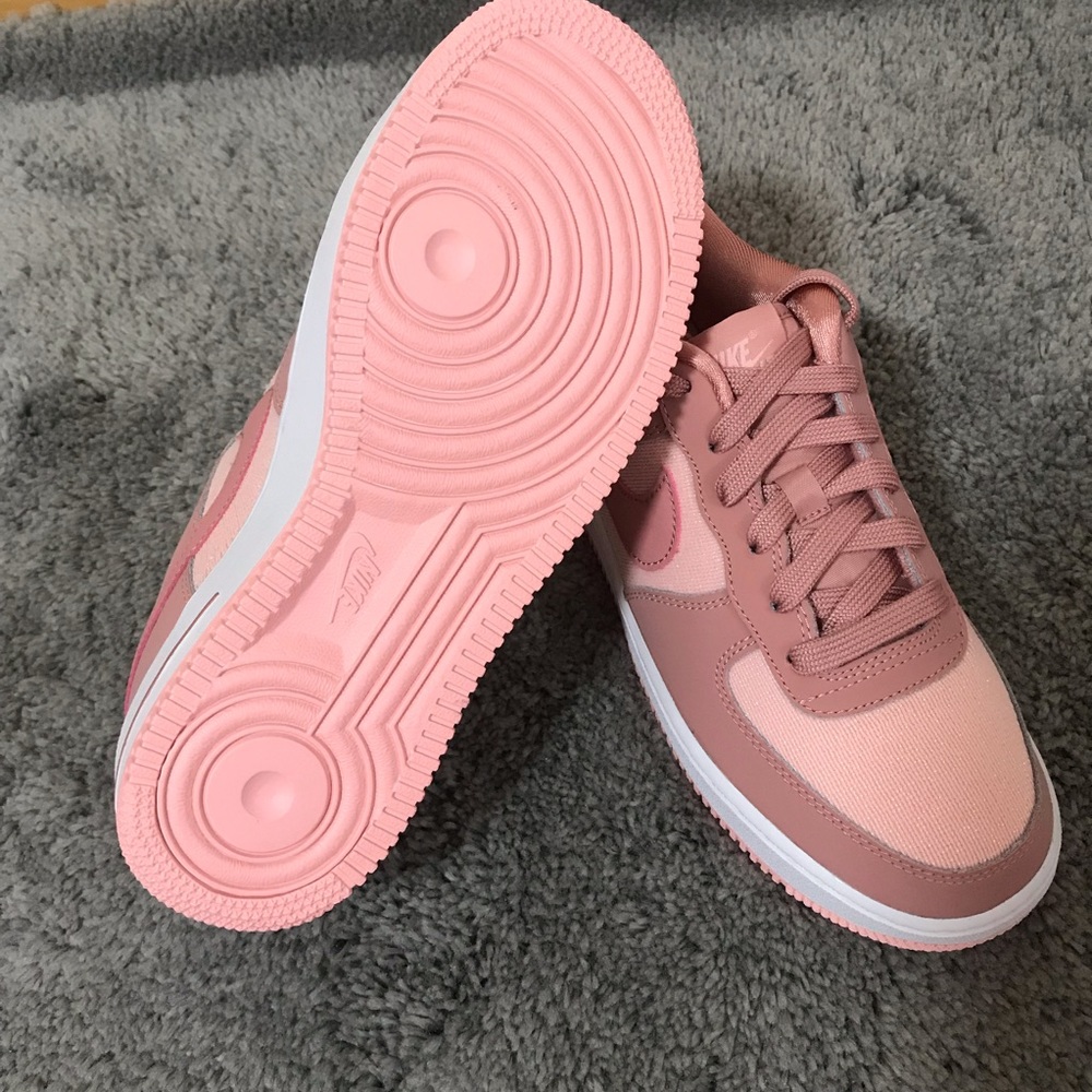 Nike Air Force 1 - Picture 5 of 6